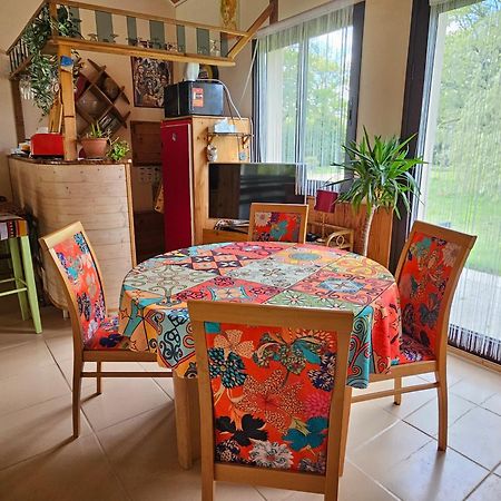Bed and Breakfast Le Domaine Des Sources Landevant Экстерьер фото