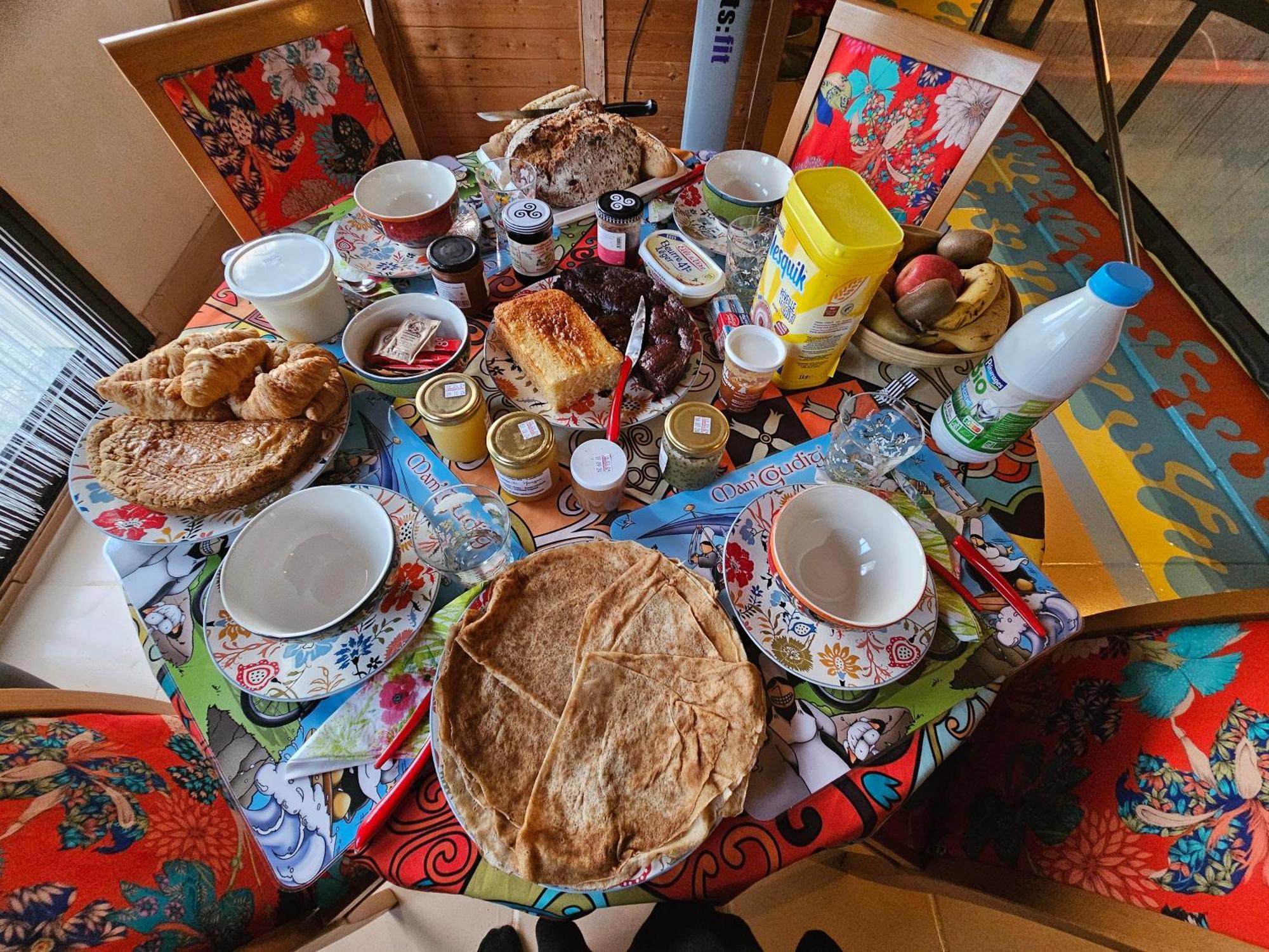 Bed and Breakfast Le Domaine Des Sources Landevant Экстерьер фото
